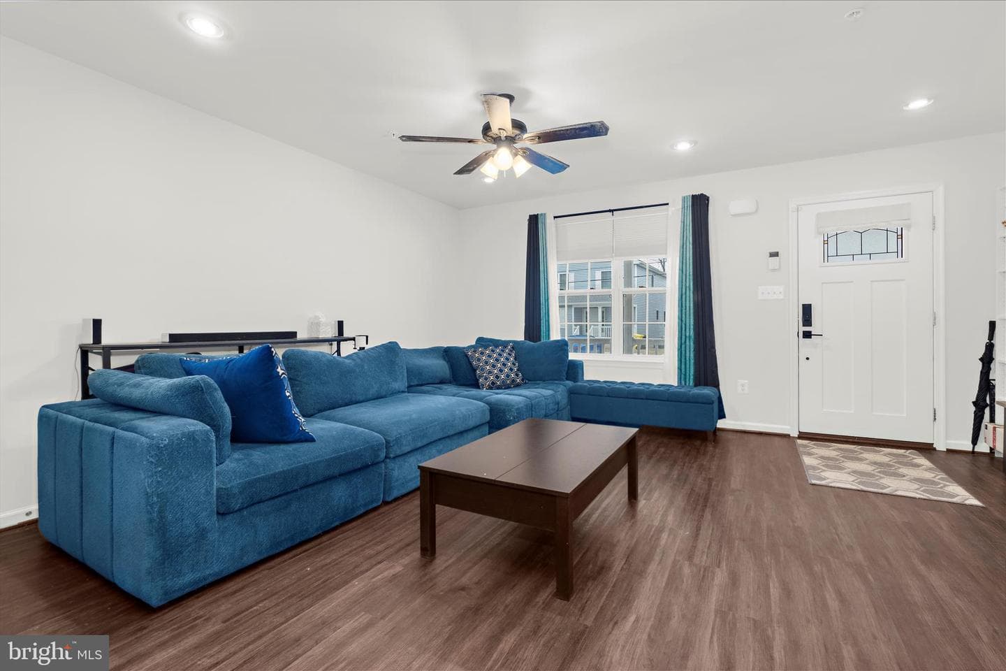 100 Cedar Dr photo 6