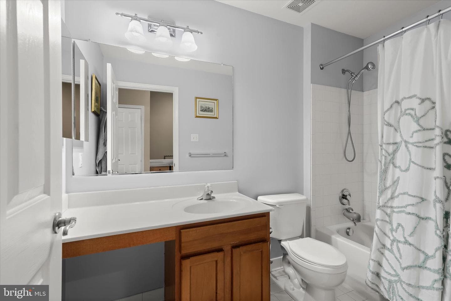 1055 Lily Way photo 22