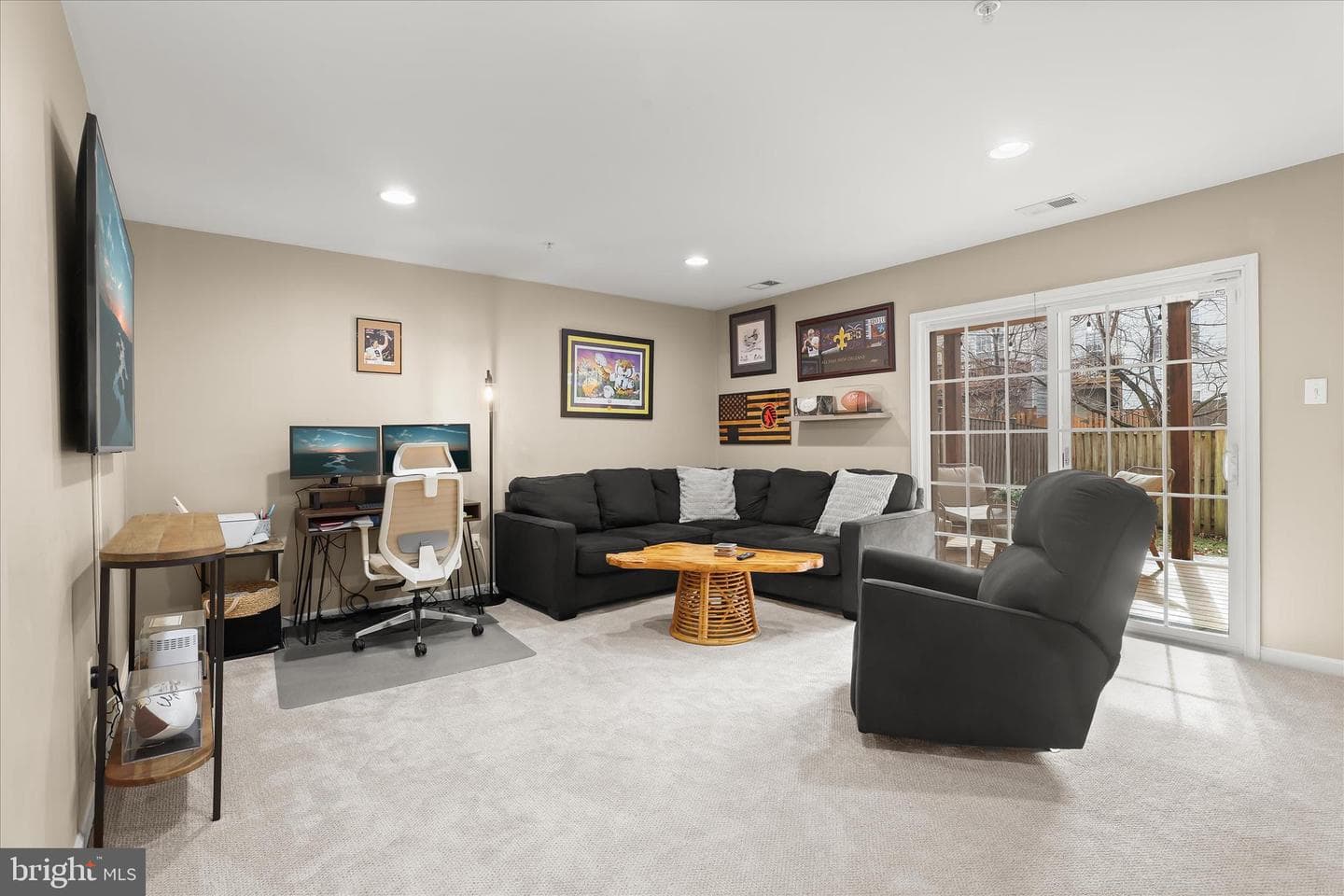 1055 Lily Way photo 25