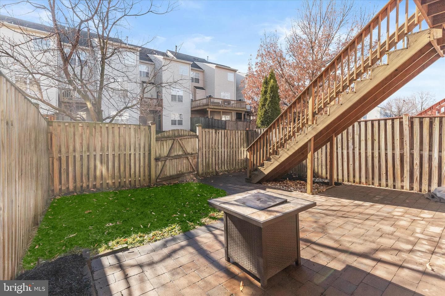1055 Lily Way photo 33