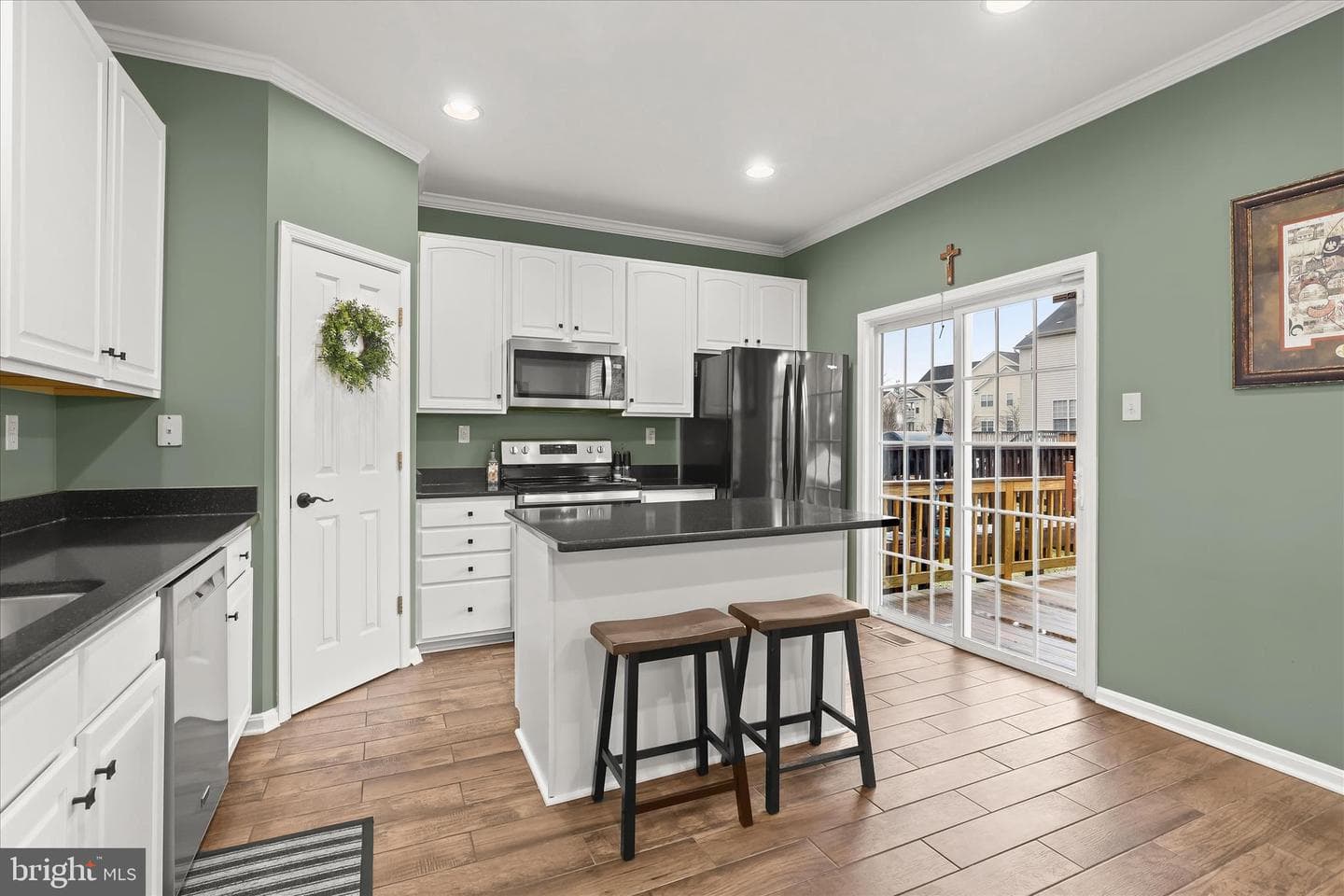 1055 Lily Way photo 8