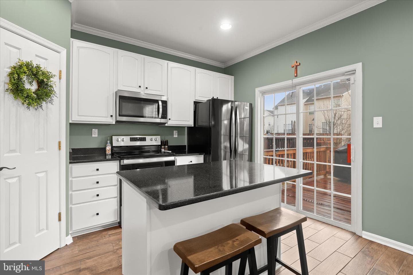 1055 Lily Way photo 9