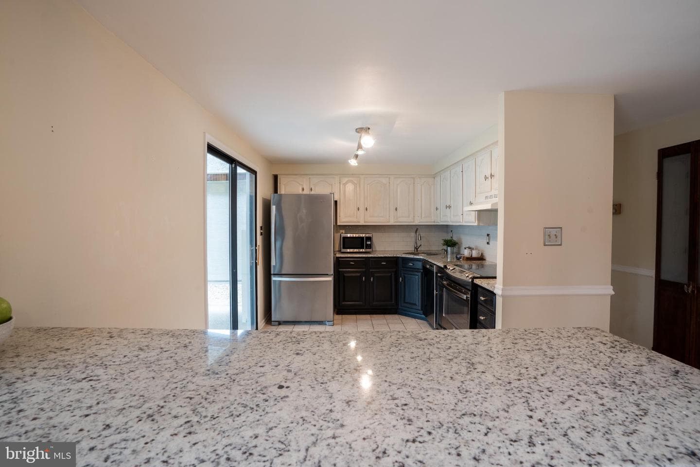 263 Riverdale Road photo 10