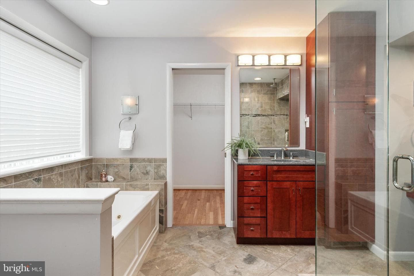 406 Harbor Drive photo 25
