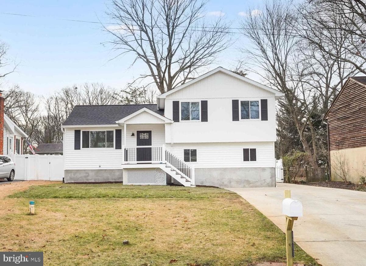1015 Mount Holly Drive