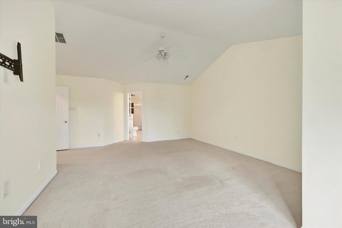 1590 Chapman Road photo 23