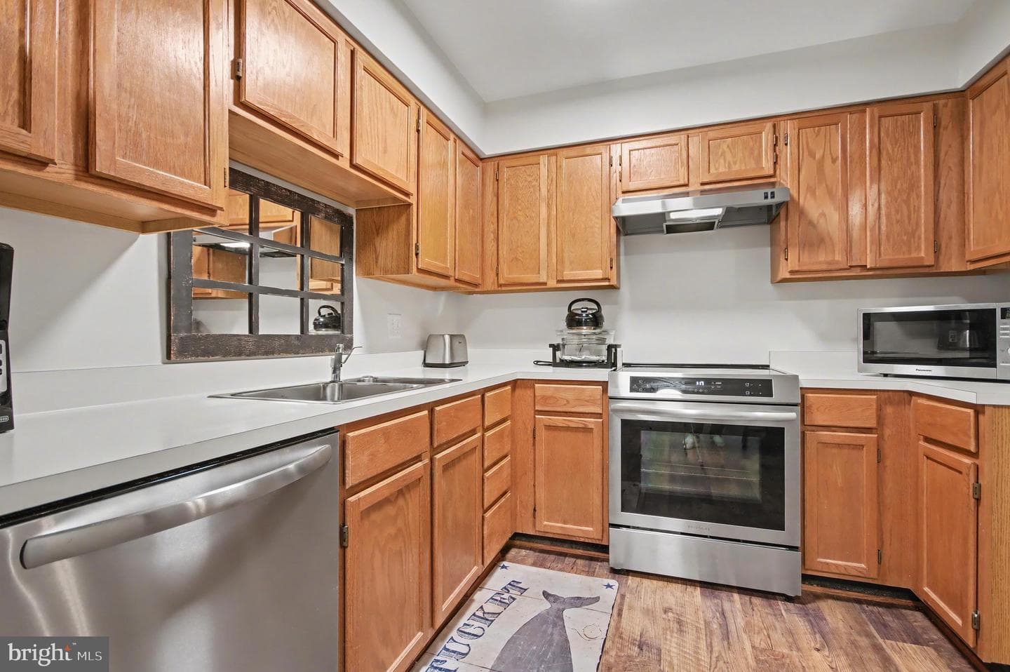 2900 Shipmaster Way #312 photo 8