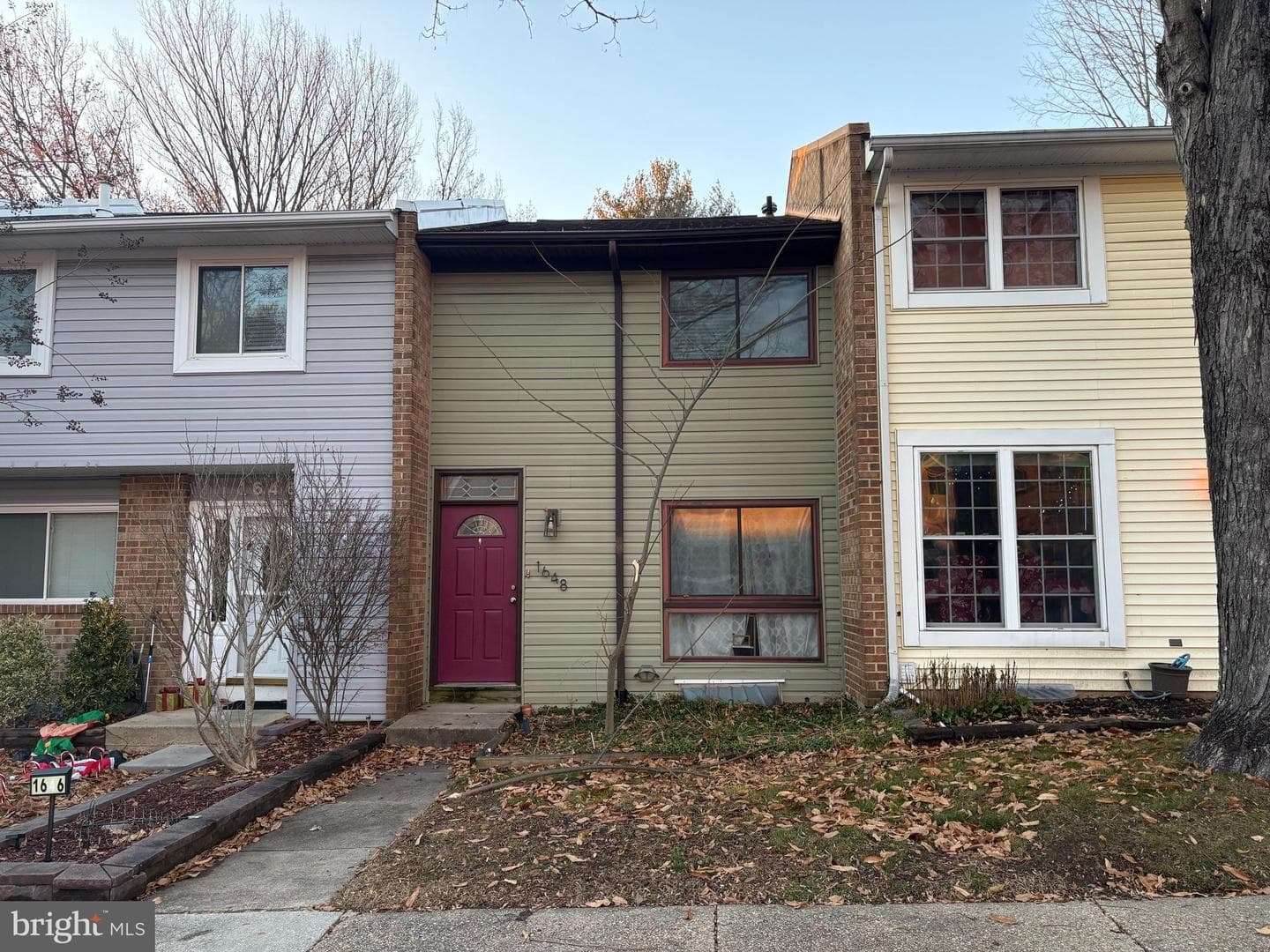1648 New Windsor Court photo 1