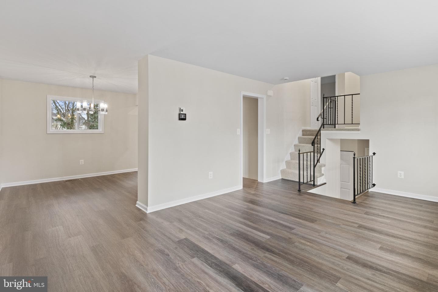 8103 Phirne Road E photo 15