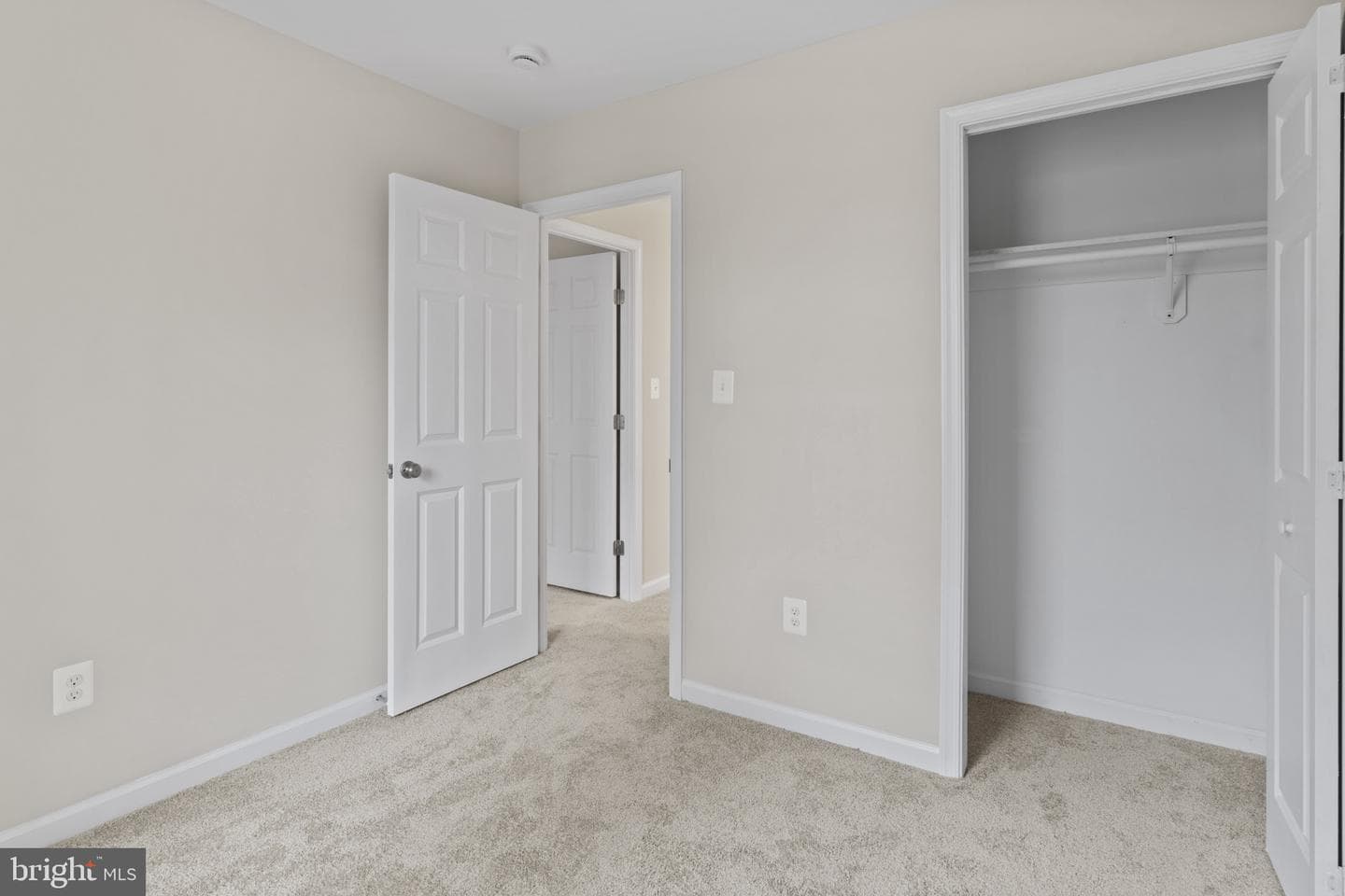 8103 Phirne Road E photo 24