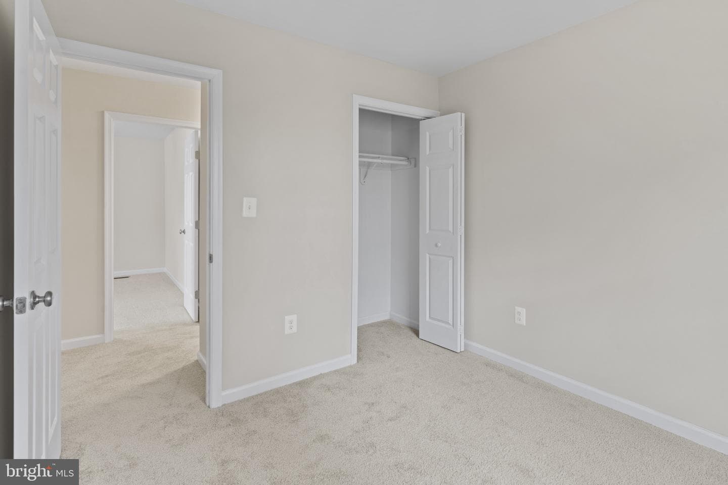 8103 Phirne Road E photo 27