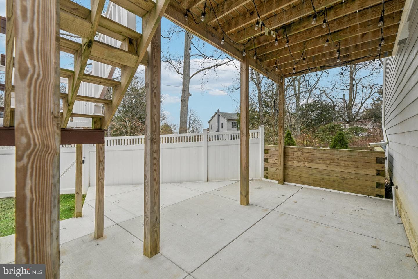 3641 Beach Drive Boulevard photo 32