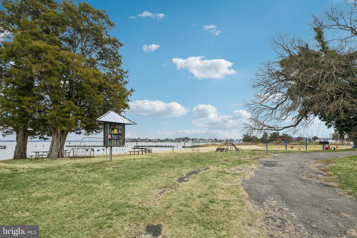 3641 Beach Drive Boulevard photo 39