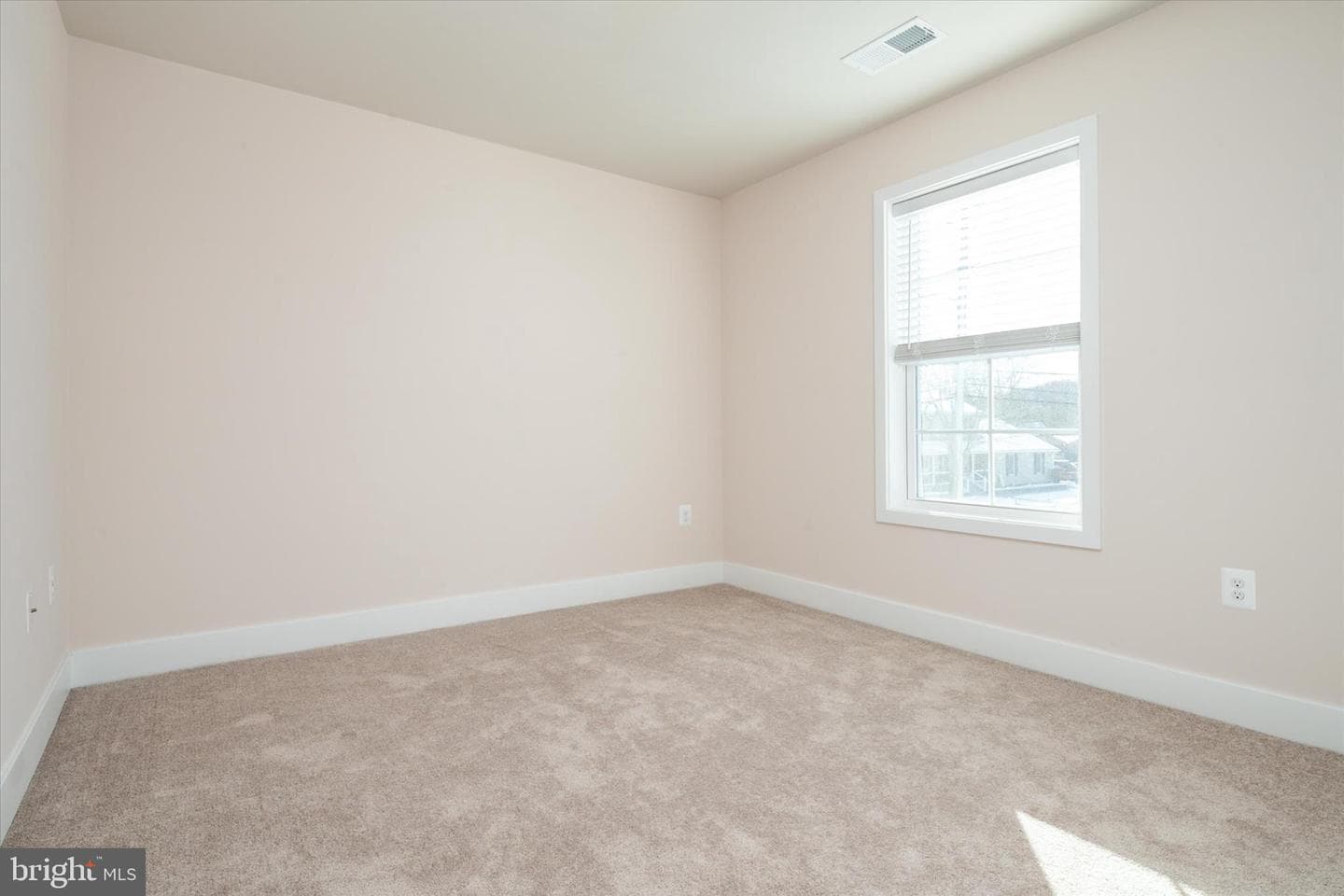 341 Maryland Avenue photo 22
