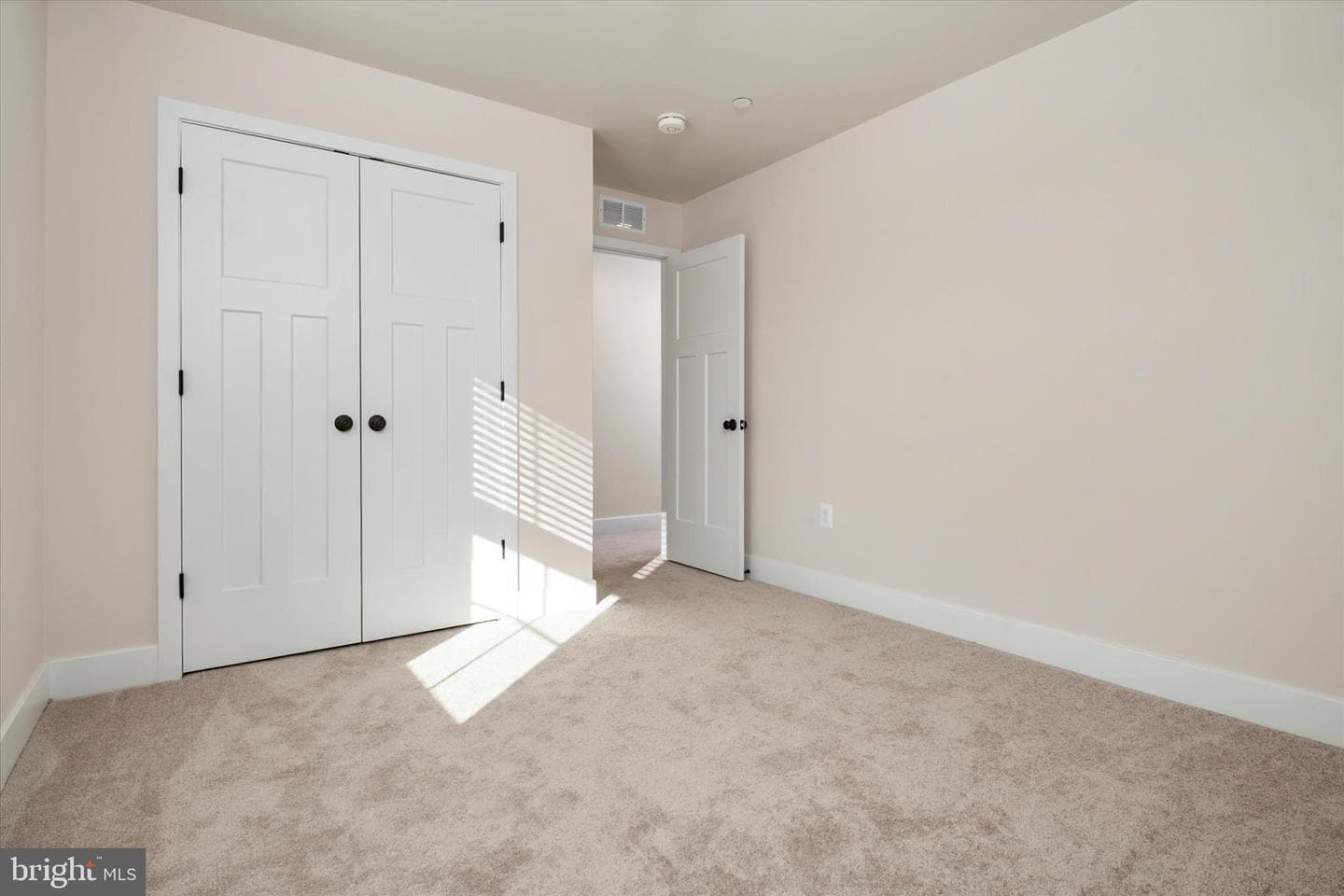 341 Maryland Avenue photo 23