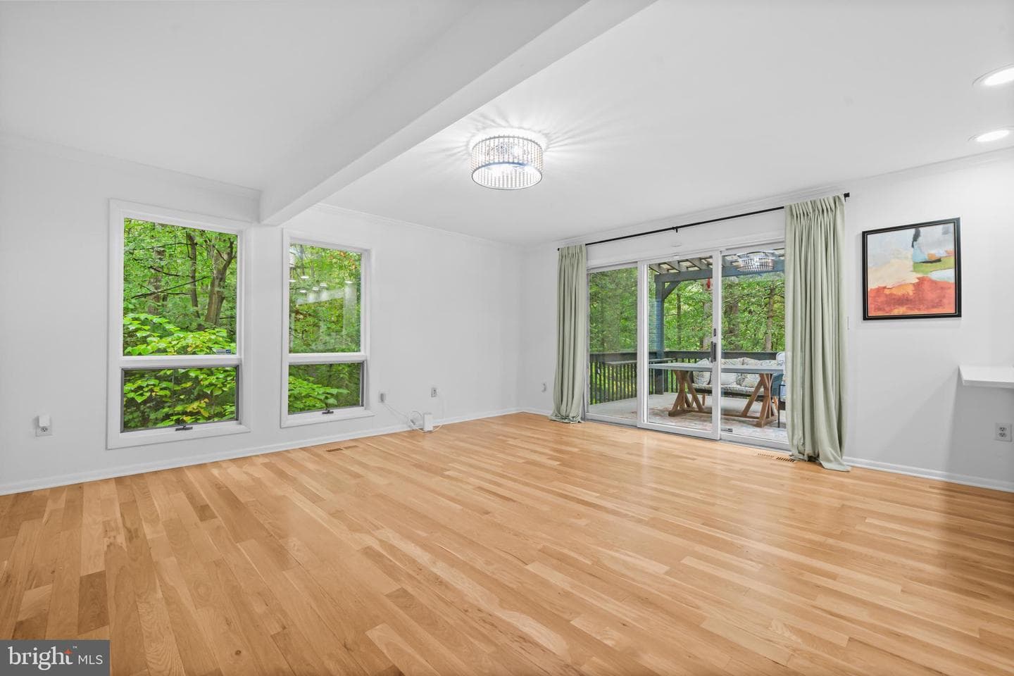 2023 Huntcliff Drive photo 18