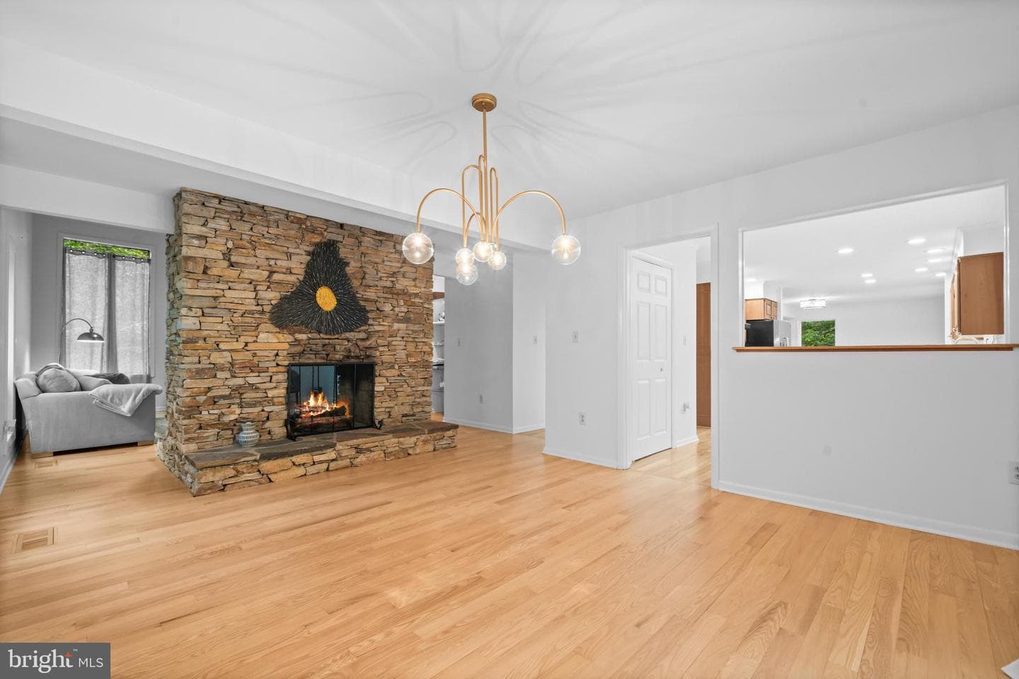 2023 Huntcliff Drive photo 5