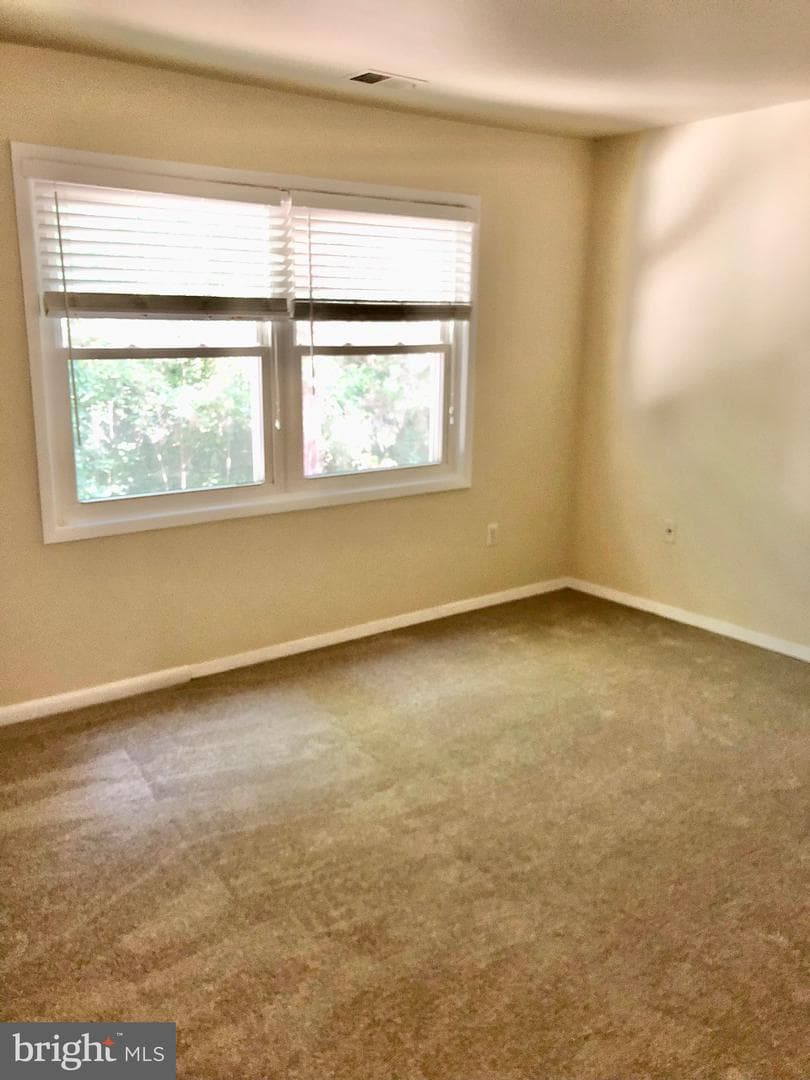 1681 Yorktown Court photo 15