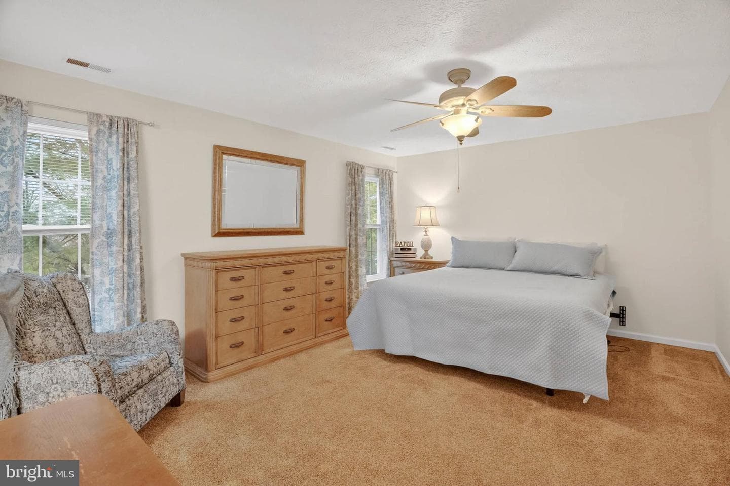 206 Eisenhower Court photo 12