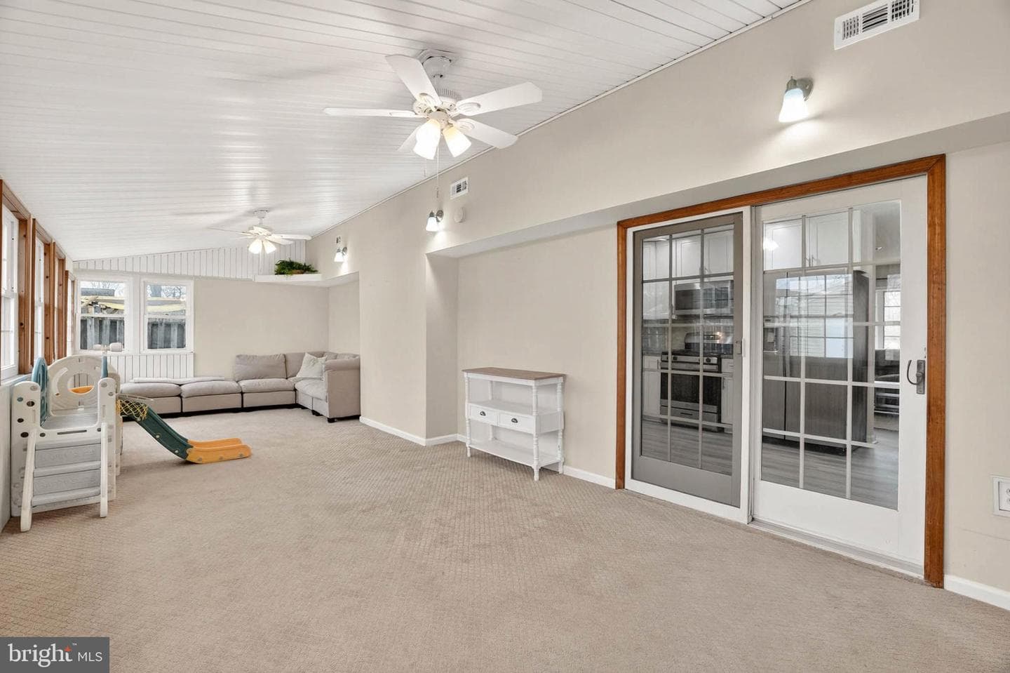 11 Country Club Drive photo 13
