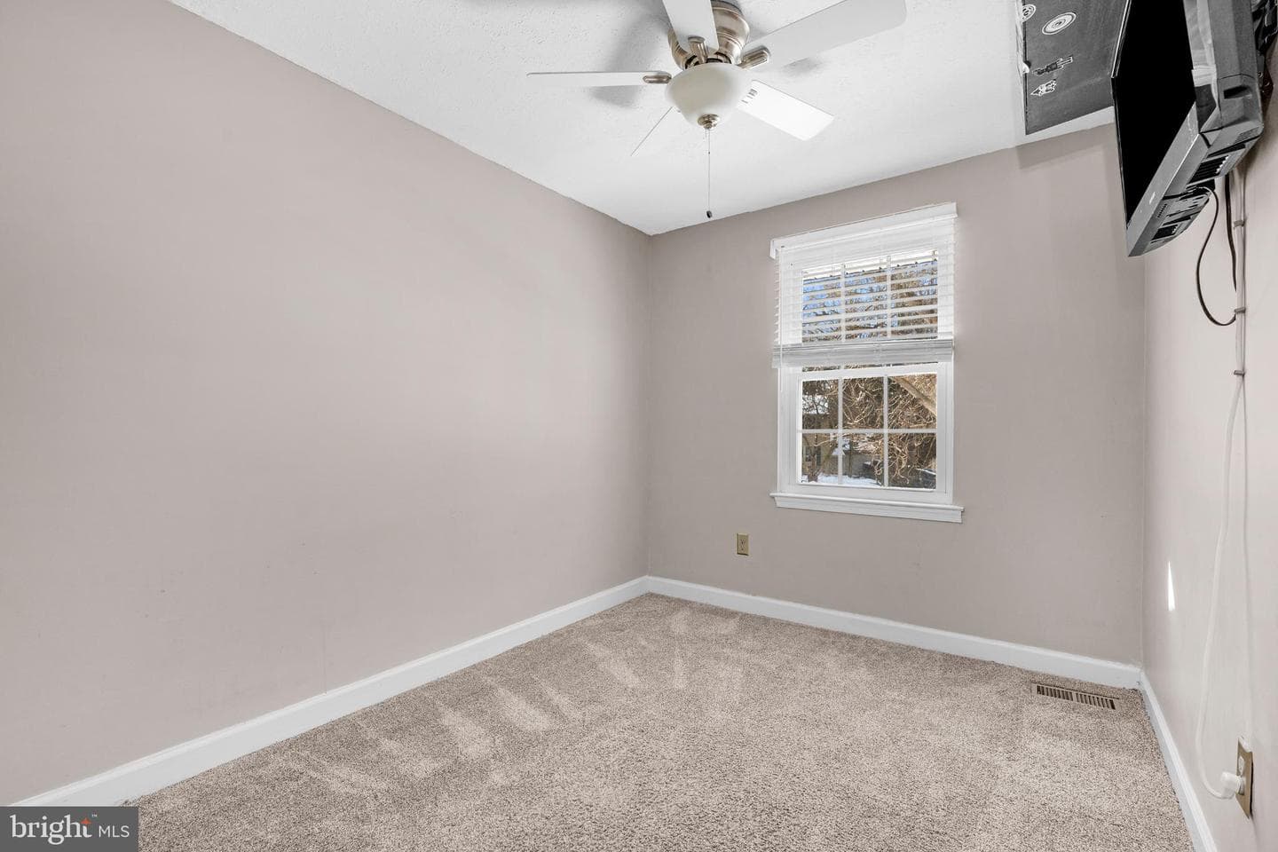 1688 Secretariat Drive photo 13