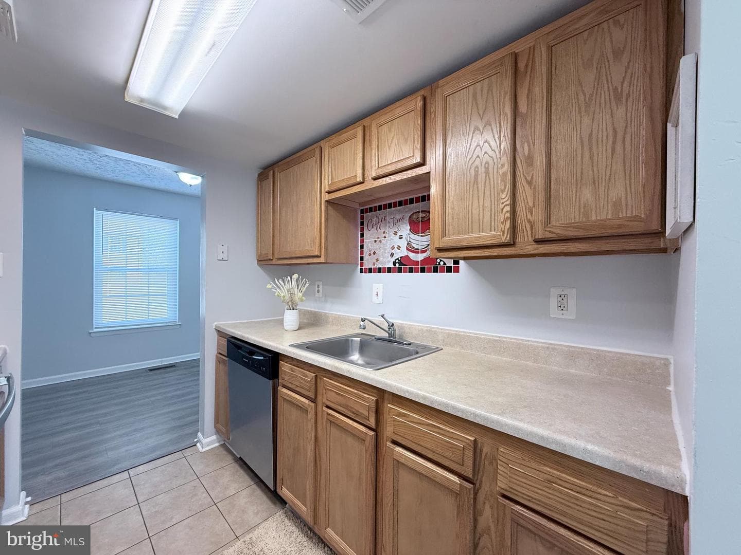 1847 Blue Jay Court photo 5