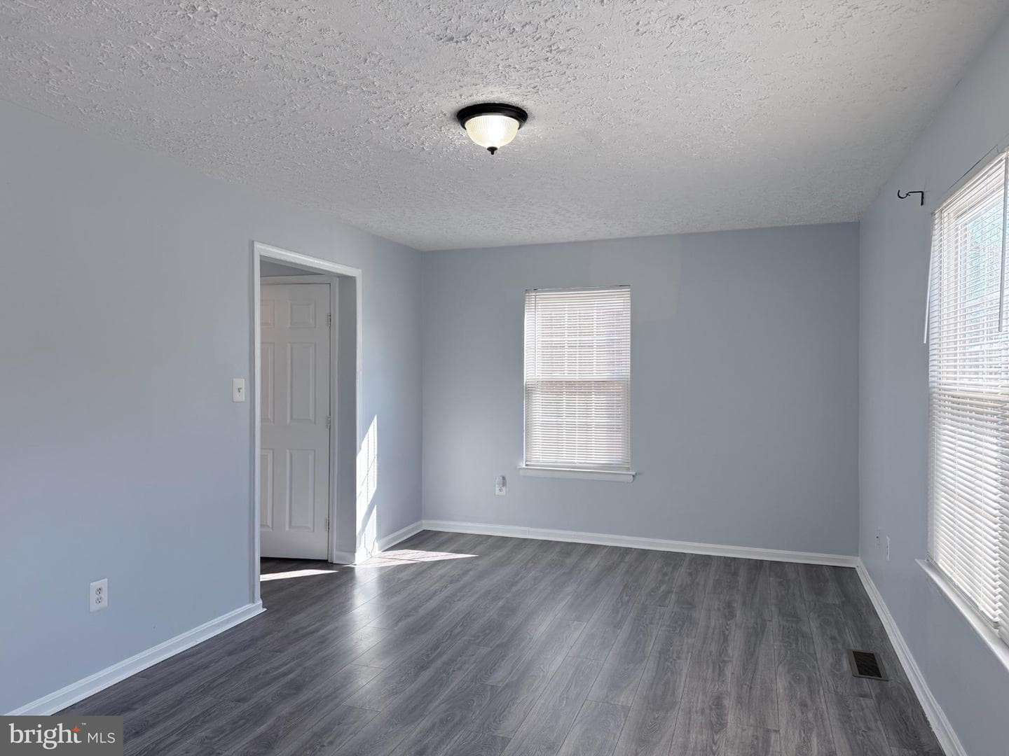 1847 Blue Jay Court photo 8