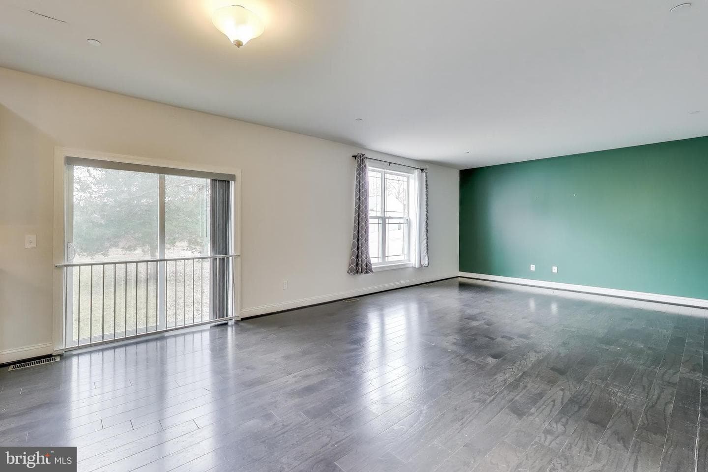8079 Armiger Drive photo 13