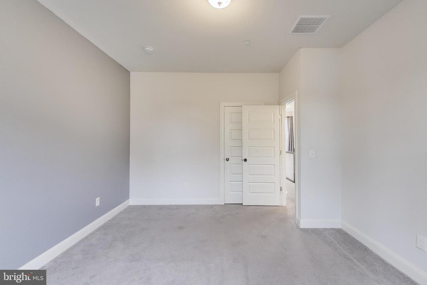 8079 Armiger Drive photo 20
