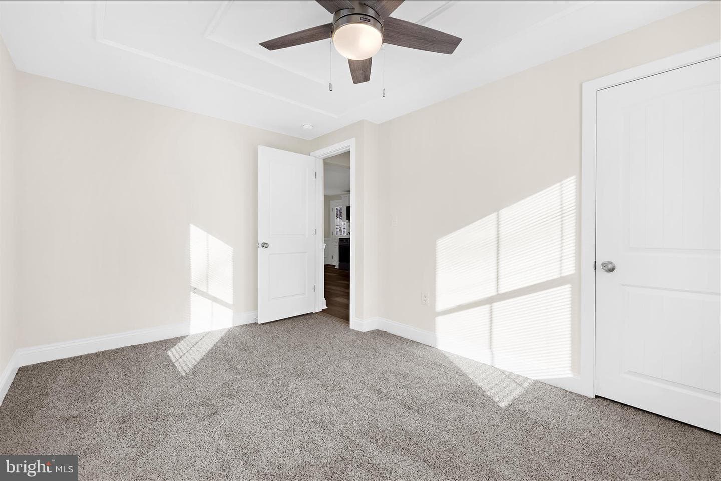 7815 East Road photo 27