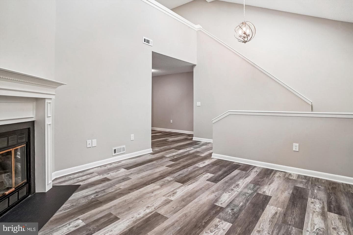402 Cranes Roost Court photo 17