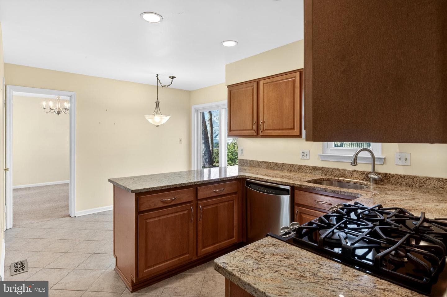 1805 Roxboro Place photo 13