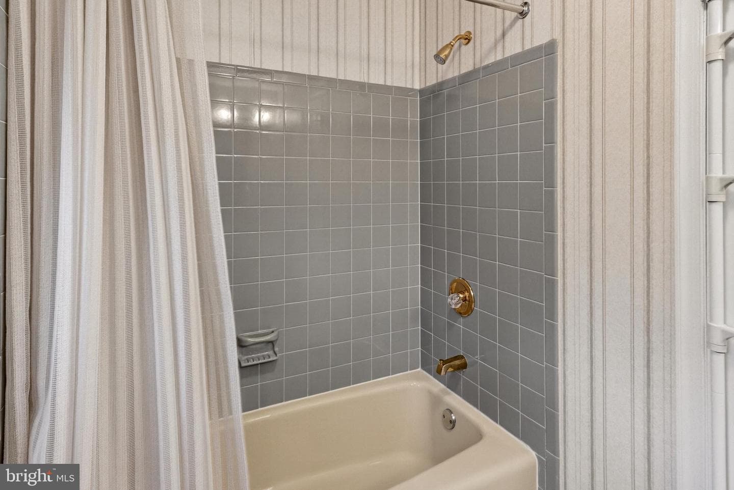 1805 Roxboro Place photo 32