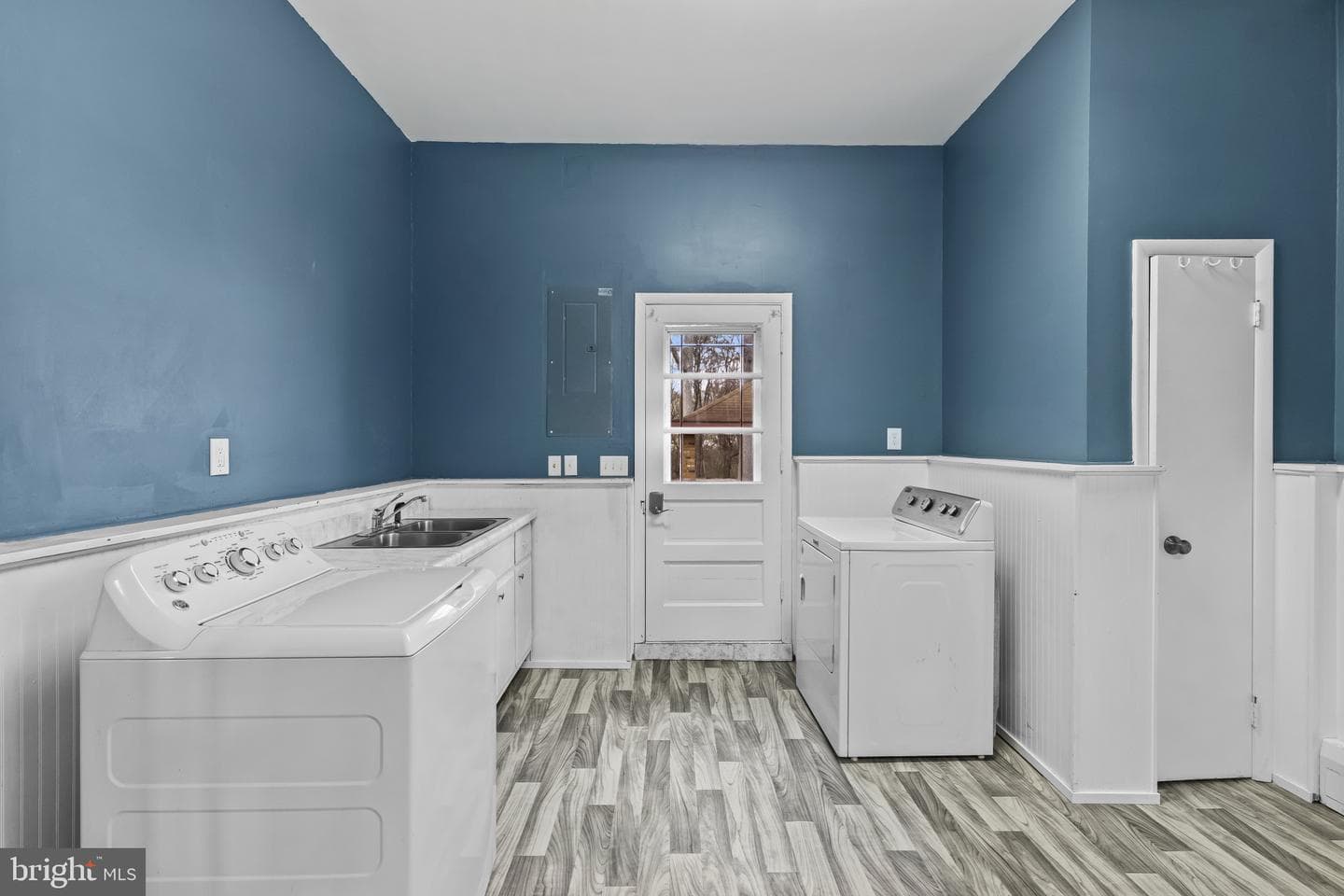 250 Poplar Road photo 24
