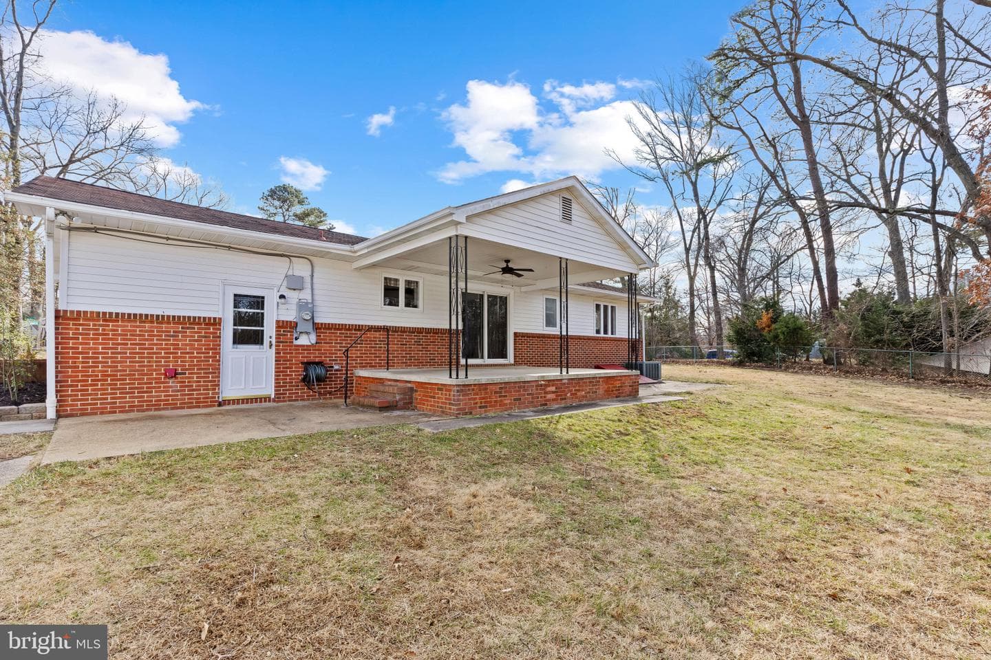 250 Poplar Road photo 4