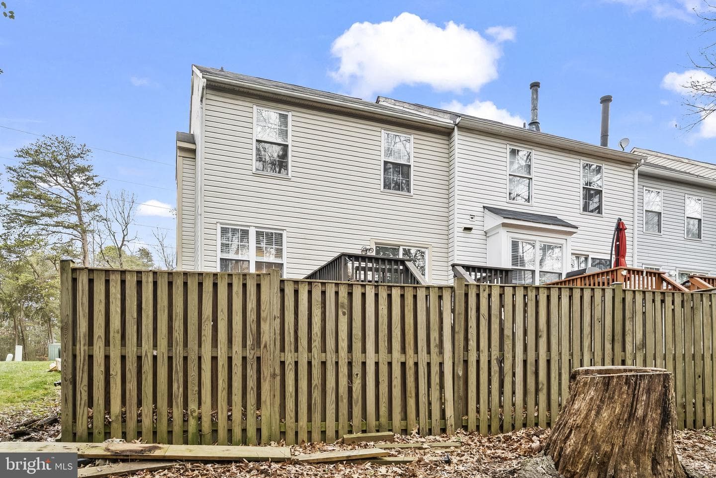 611 Fellowship Way photo 32