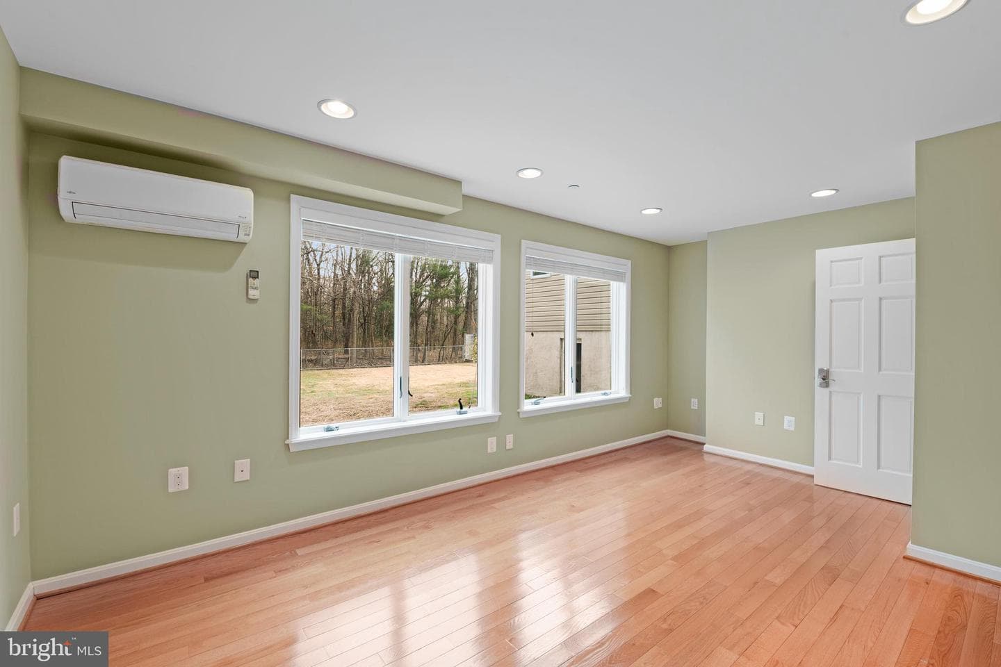 7715 Paradise Beach Road photo 26