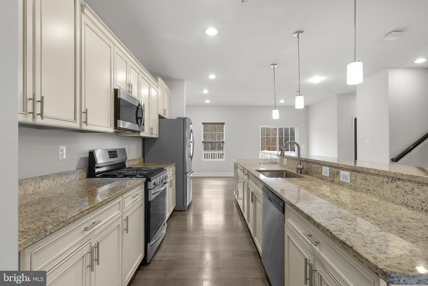 1529 Witchhazel Circle photo 8