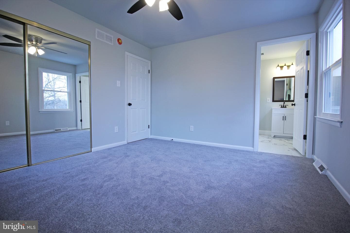 6429 Miami Avenue photo 11