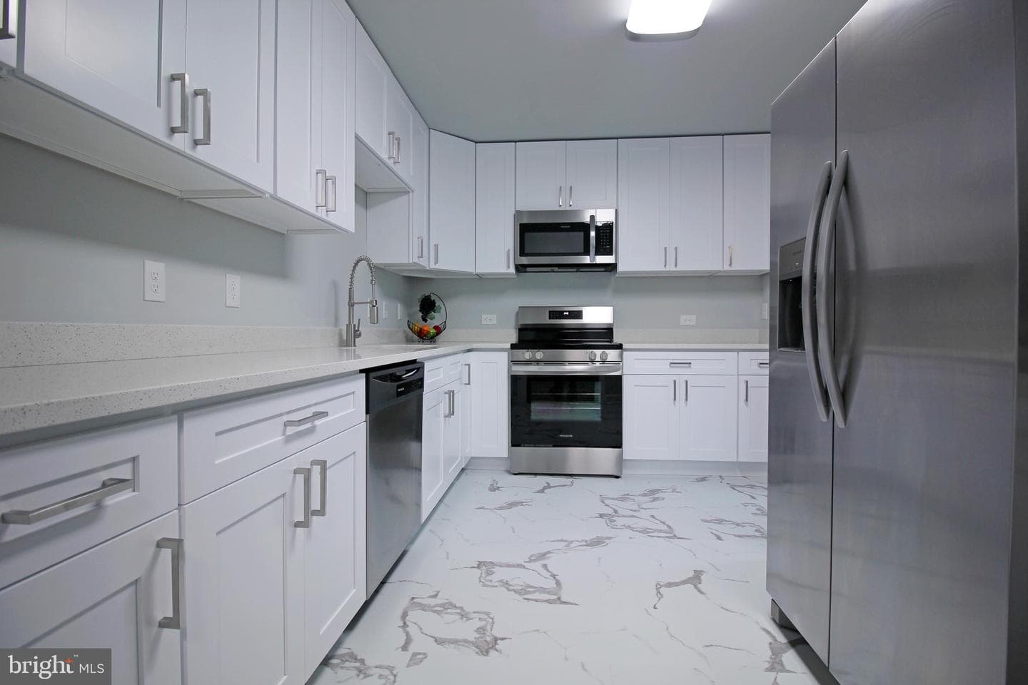 6429 Miami Avenue photo 5