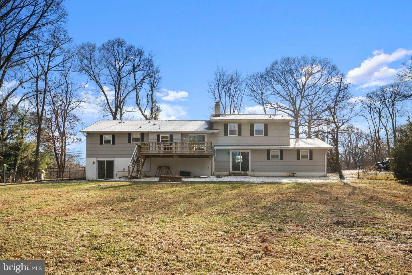876 Shore Acres Road photo 4