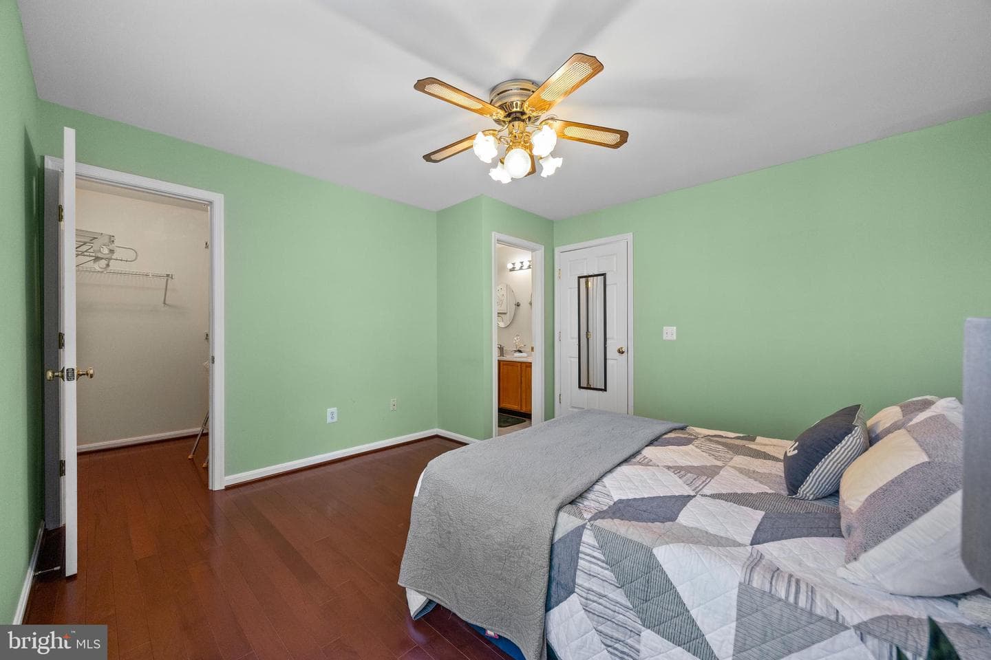 216 Arcadia Shores Circle photo 25