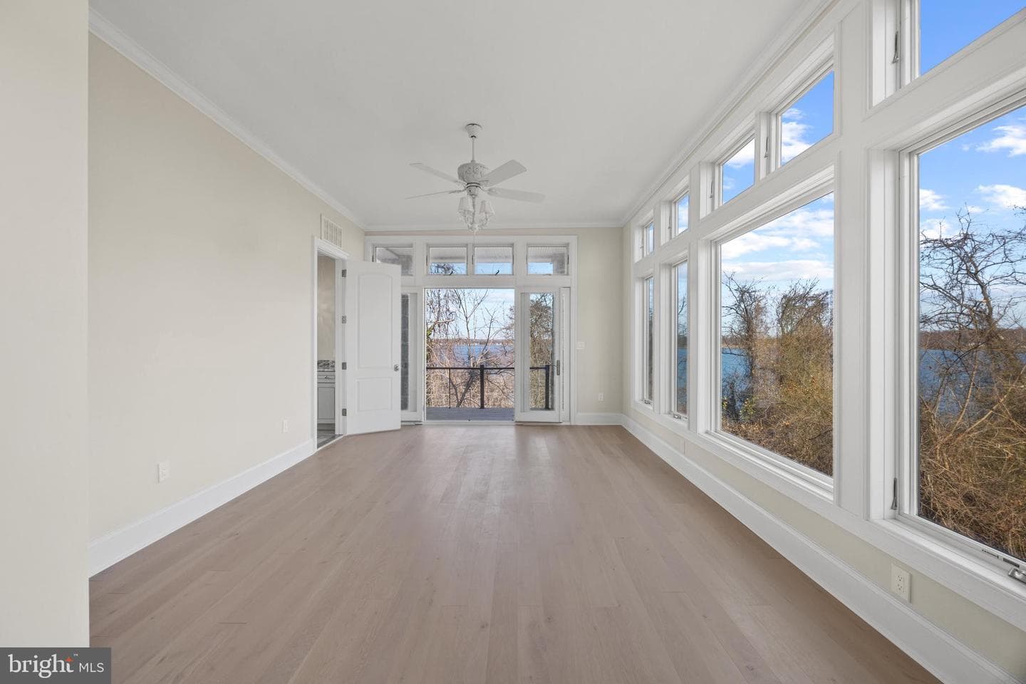 509 Edgewater Road photo 37