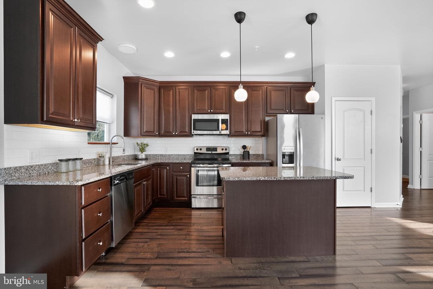 1805 Sara Avenue photo 18