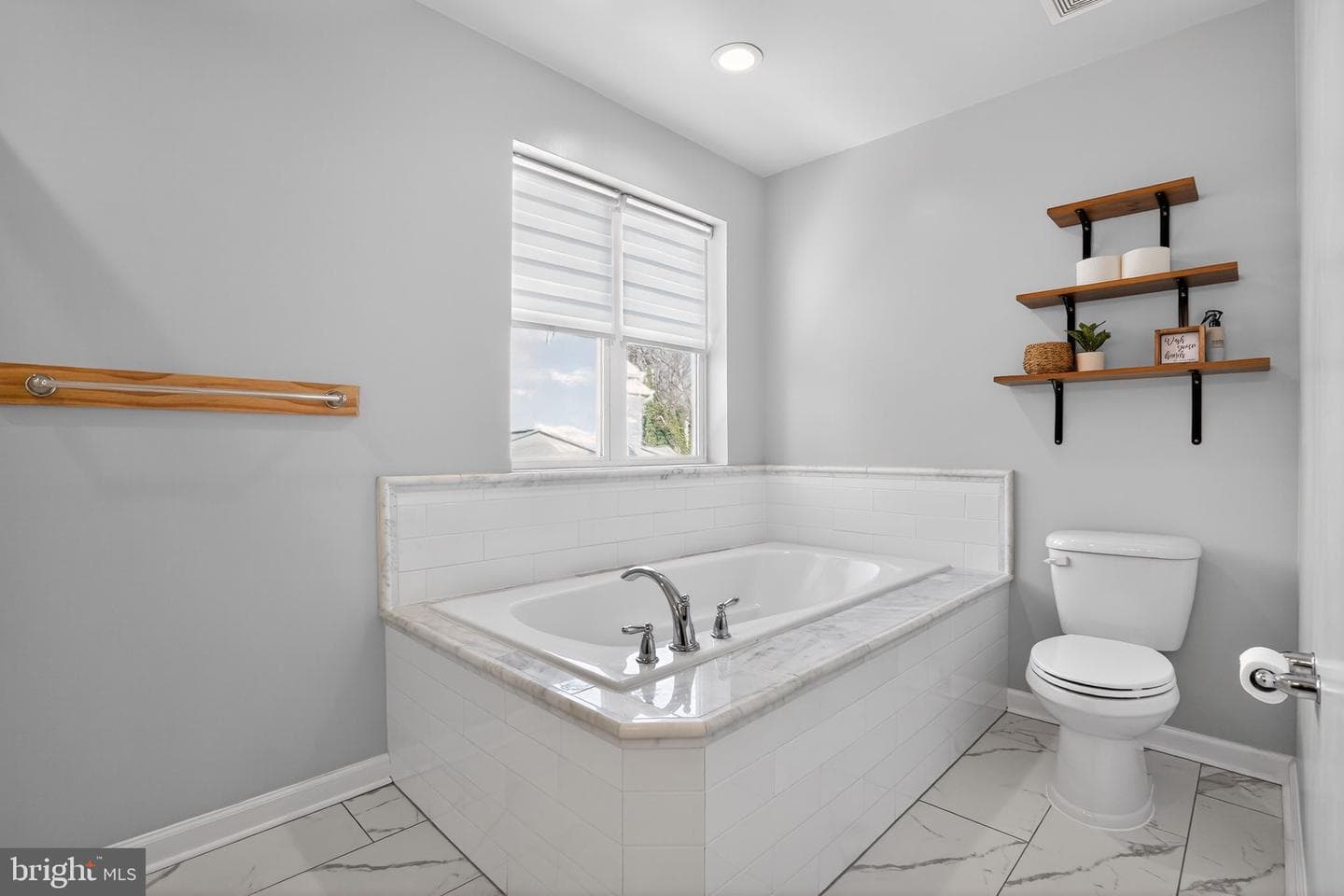 1805 Sara Avenue photo 34