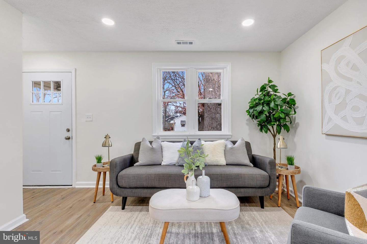 723 Cotter Road photo 18
