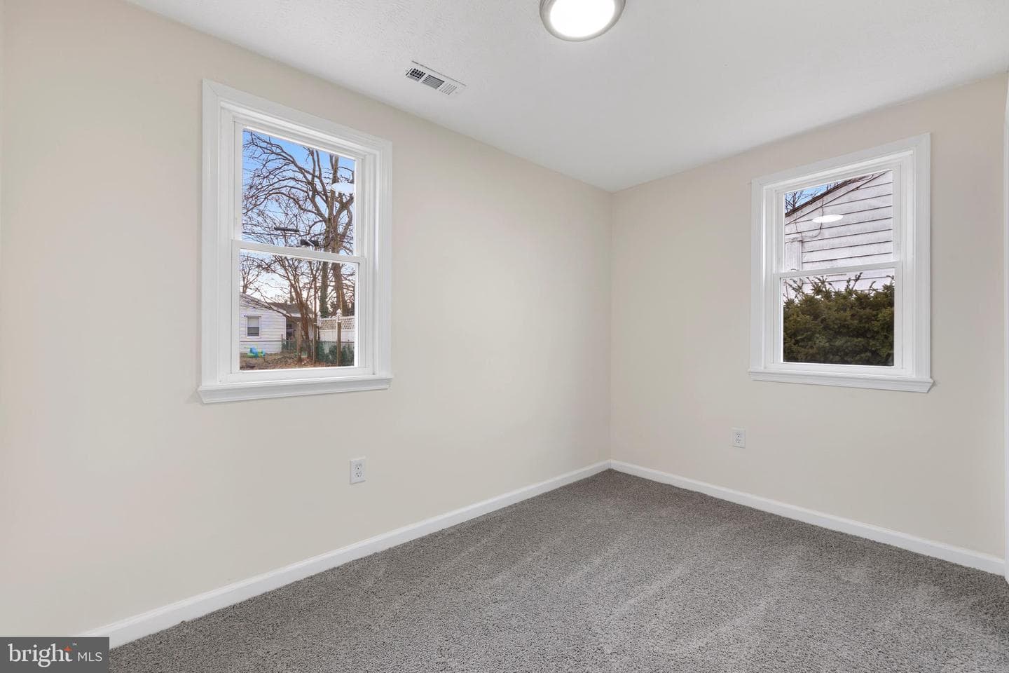 723 Cotter Road photo 21