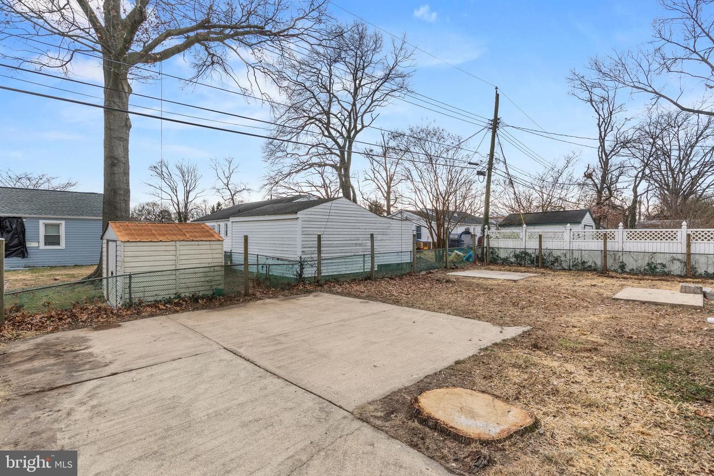 723 Cotter Road photo 28
