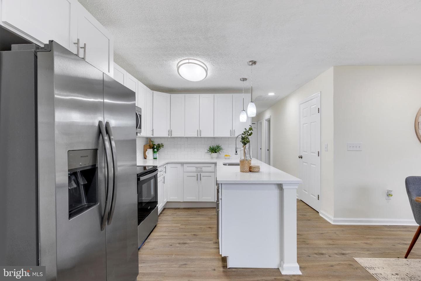 723 Cotter Road photo 3