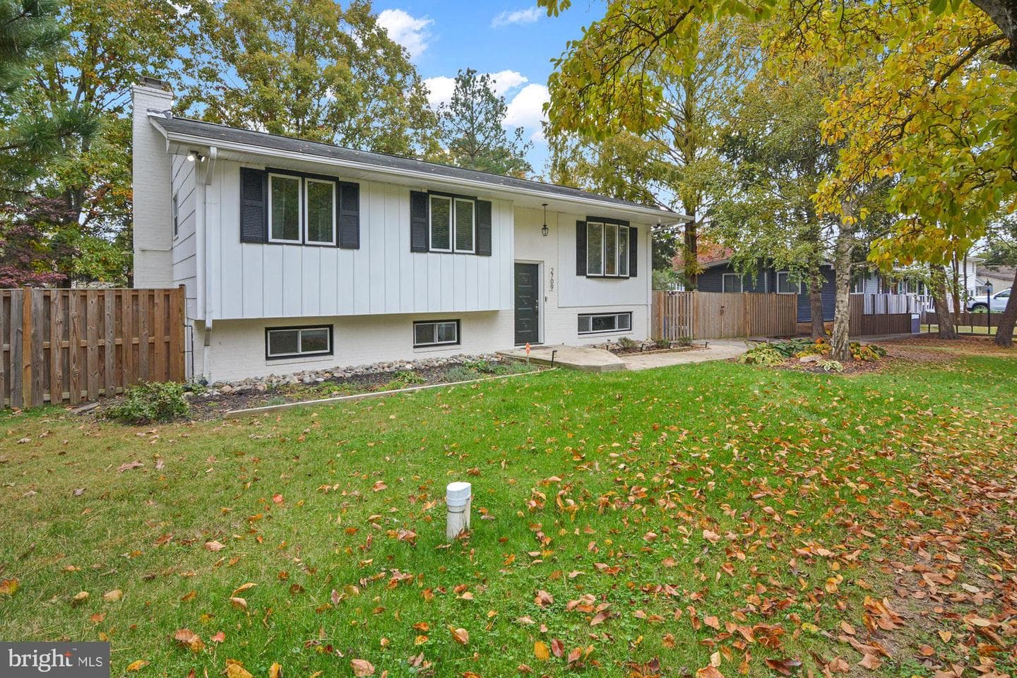 2709 Parkview Drive photo 4